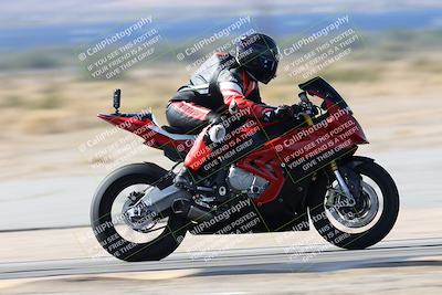 media/Nov-16-2025-Race Pace (Sun) [[8c5fa54630]]/Verified Riders/3-Turn 14 (1045am)/